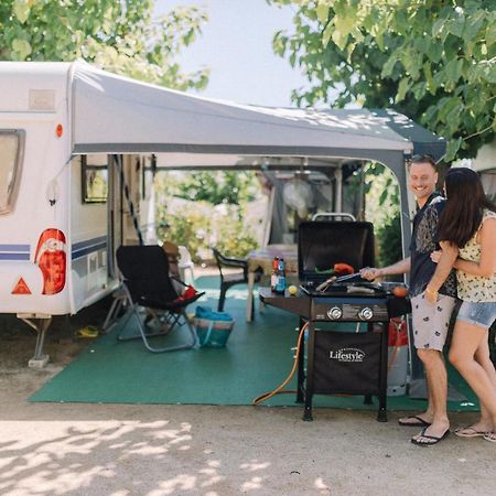 Camping Senia Caballo De Mar Пинеда де Мар Екстериор снимка