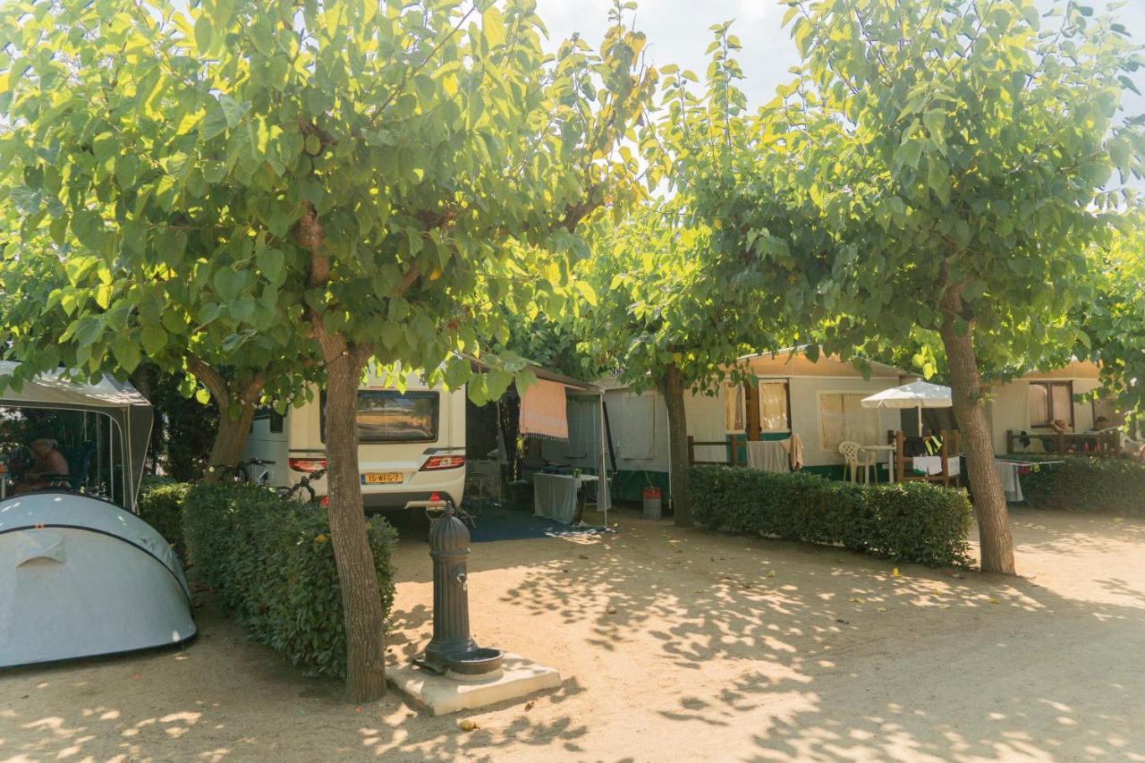 Camping Senia Caballo De Mar Пинеда де Мар Екстериор снимка