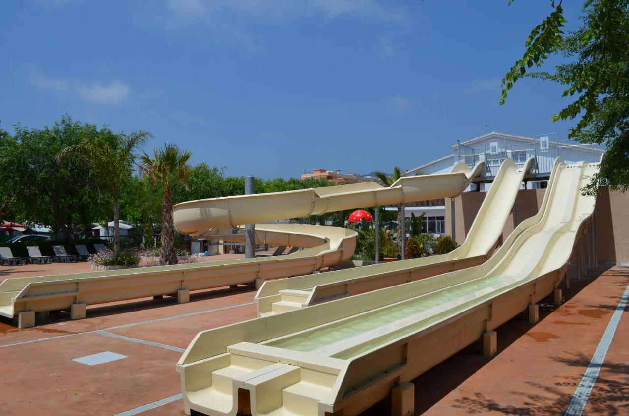 Camping Senia Caballo De Mar Пинеда де Мар Екстериор снимка