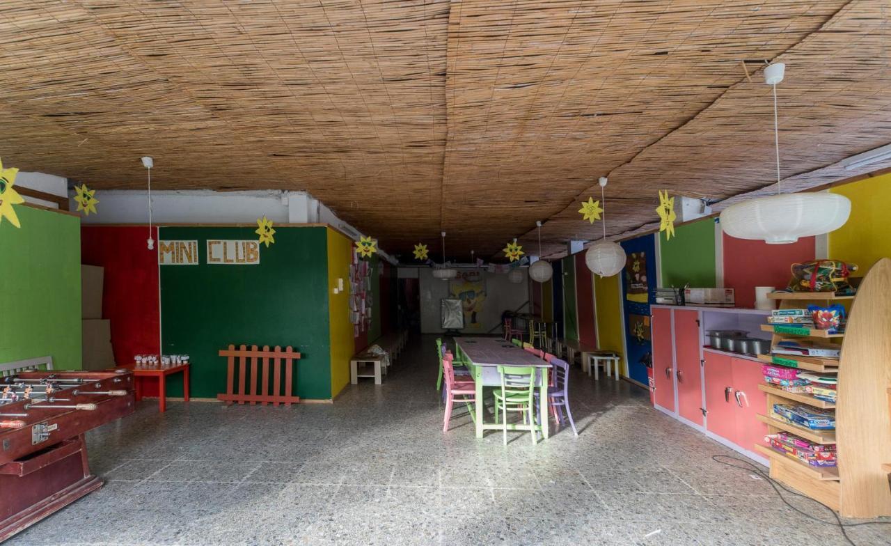 Camping Senia Caballo De Mar Пинеда де Мар Екстериор снимка